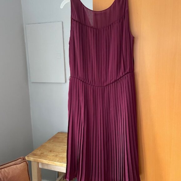 DKNYC purple pleated dress - Picture 3 of 10